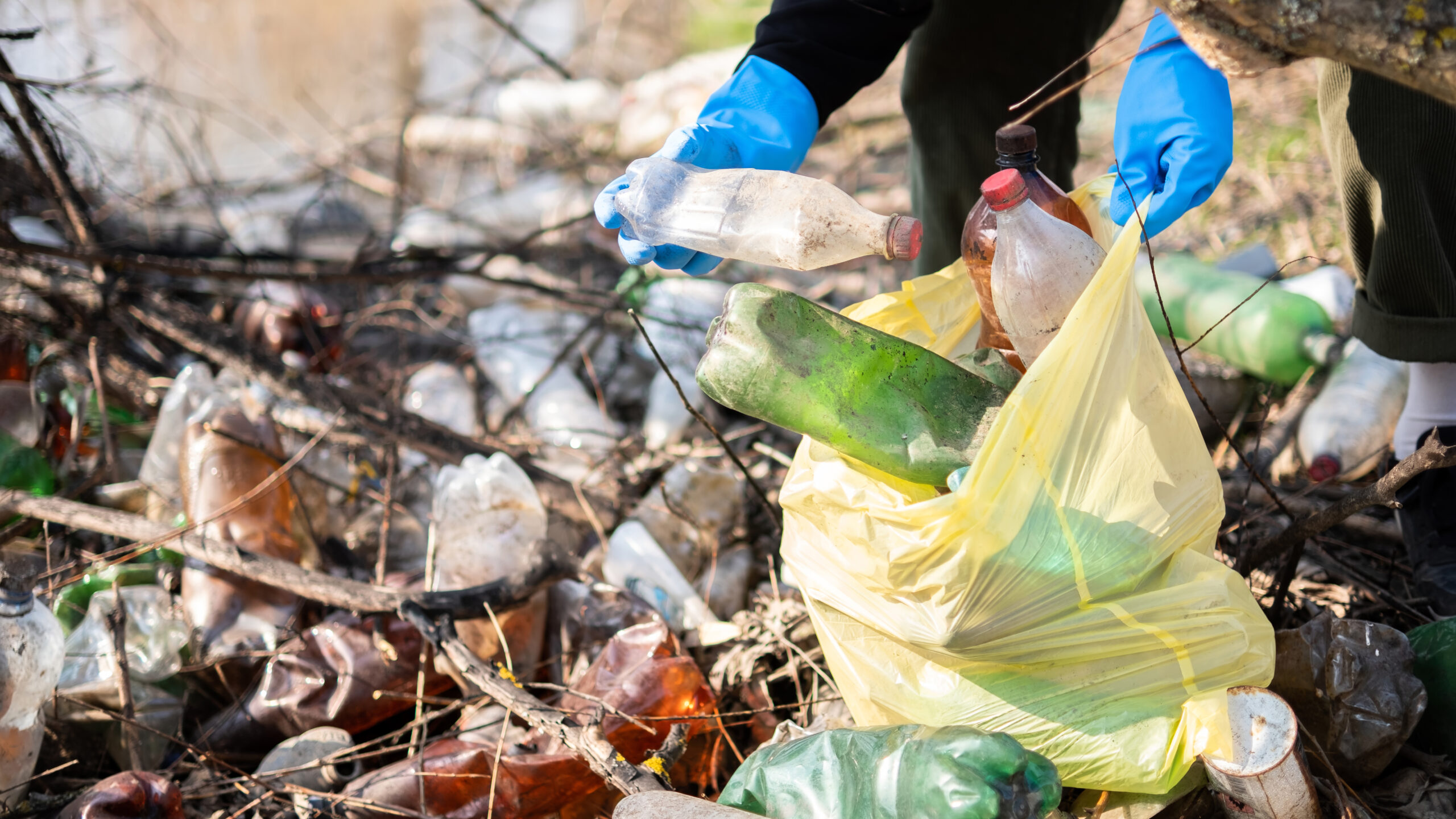 Tips Bijak Menggunakan Plastik 